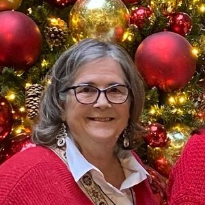 Meet your Posher, Debbie